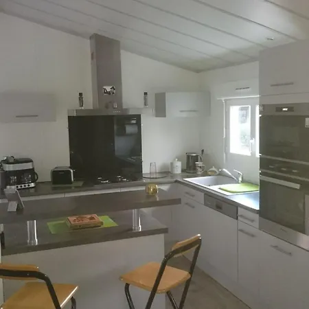 Climatise Pour 6 Personnes - Api-1-52-2406 Kamp alanı